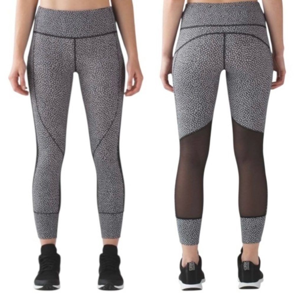 Lululemon Hit It 7/8 Tight 25” Frozen Fizz White Black 4